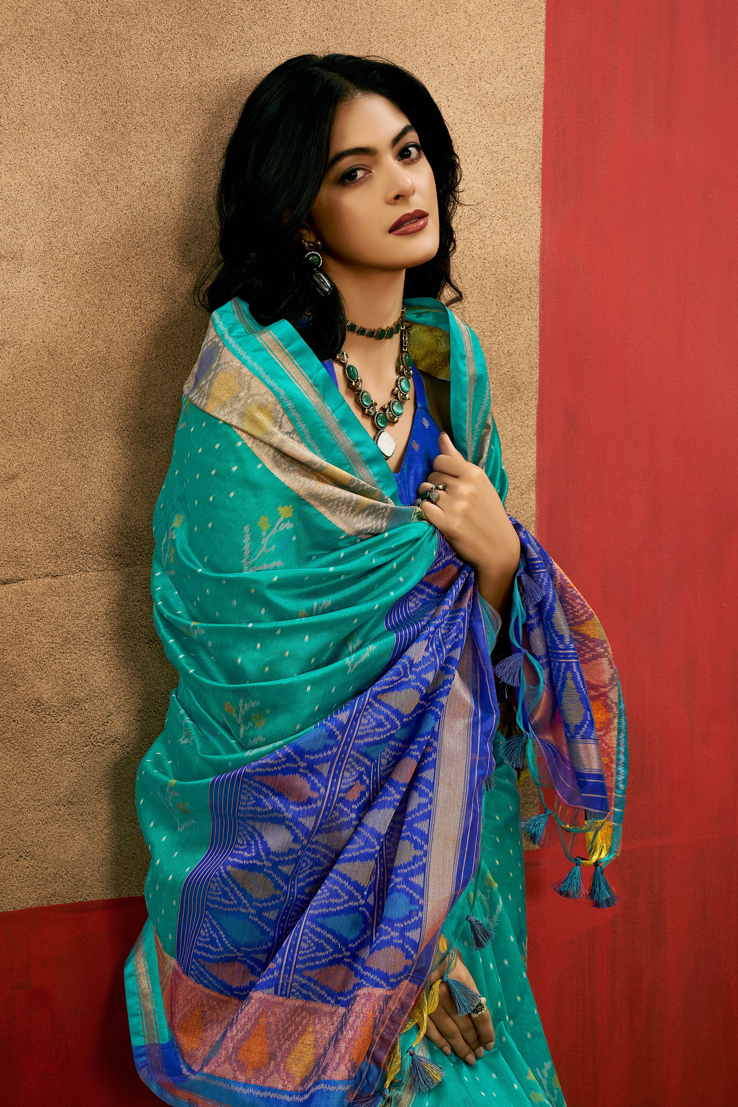 Avira Patola Silk Ready To Wear Pocket Saree