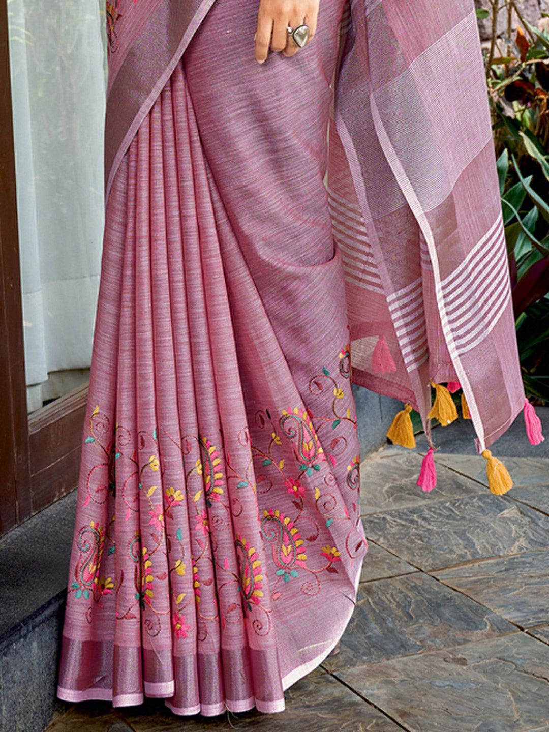Floral Drift Linen (D) Ready To Wear Pocket Saree