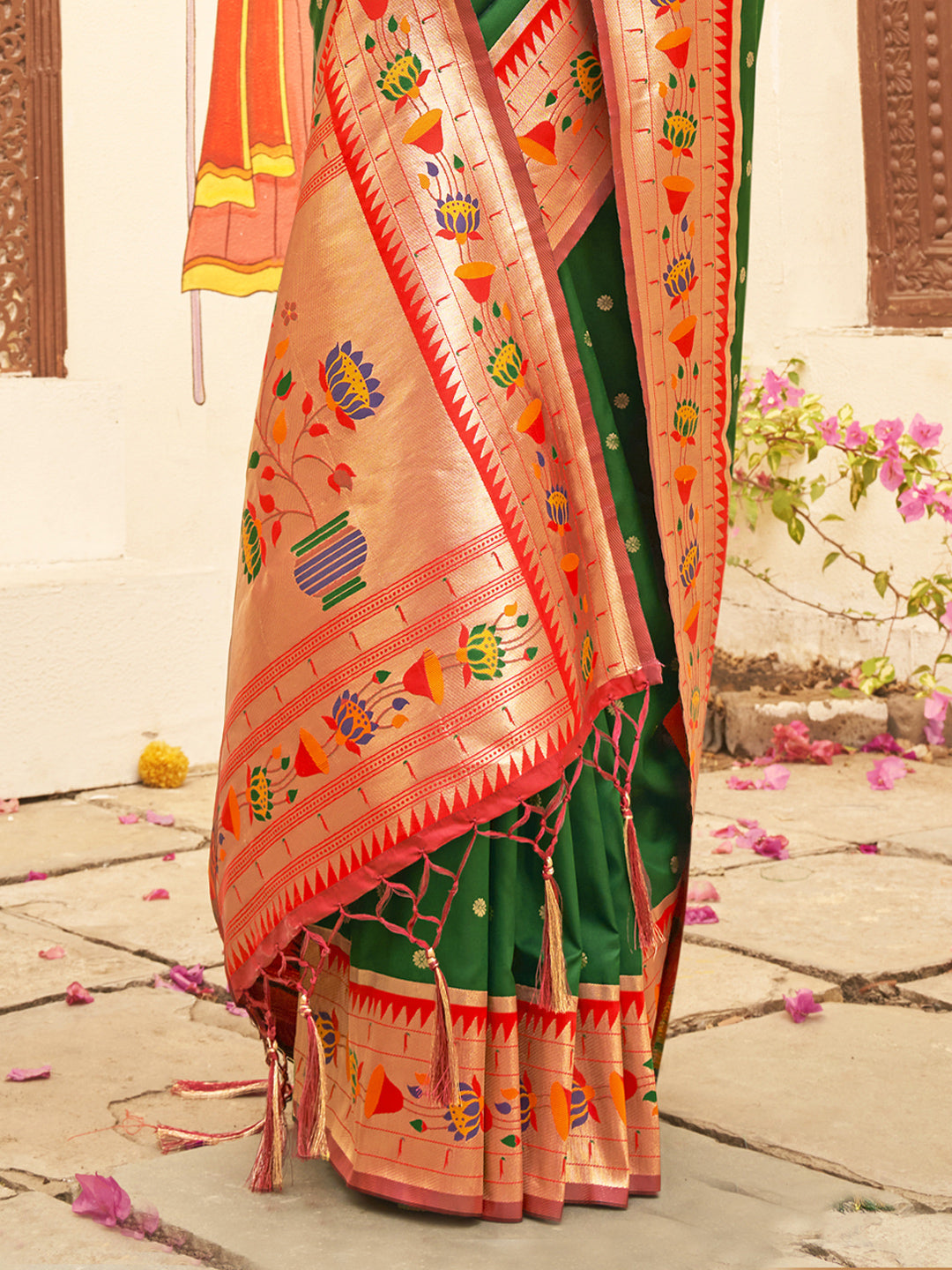 Blooming Aura Banarasi Silk (Green) Ready To Wear Pocket Saree