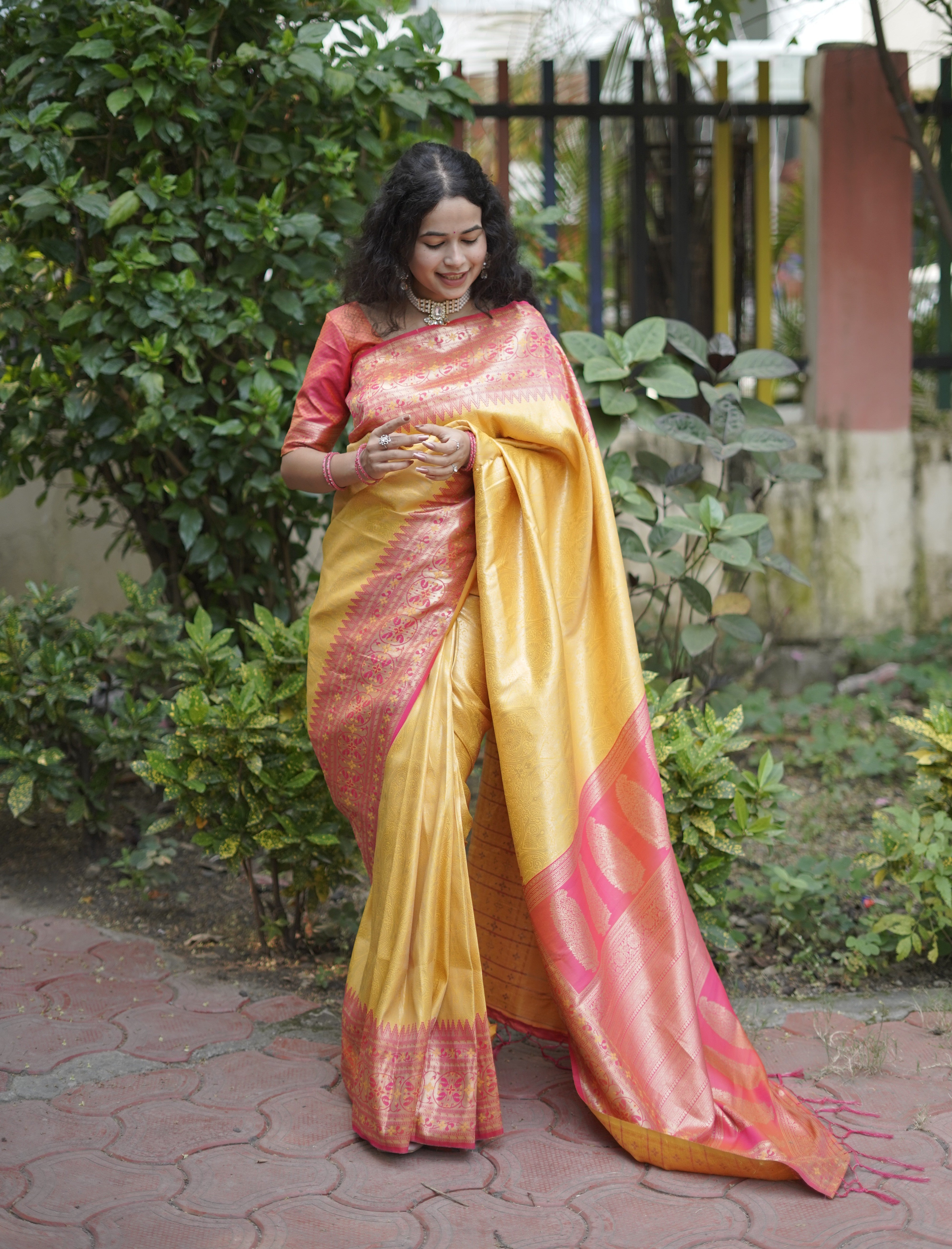 Sunlit Grace Banarasi Silk Ready To Wear Pocket Saree