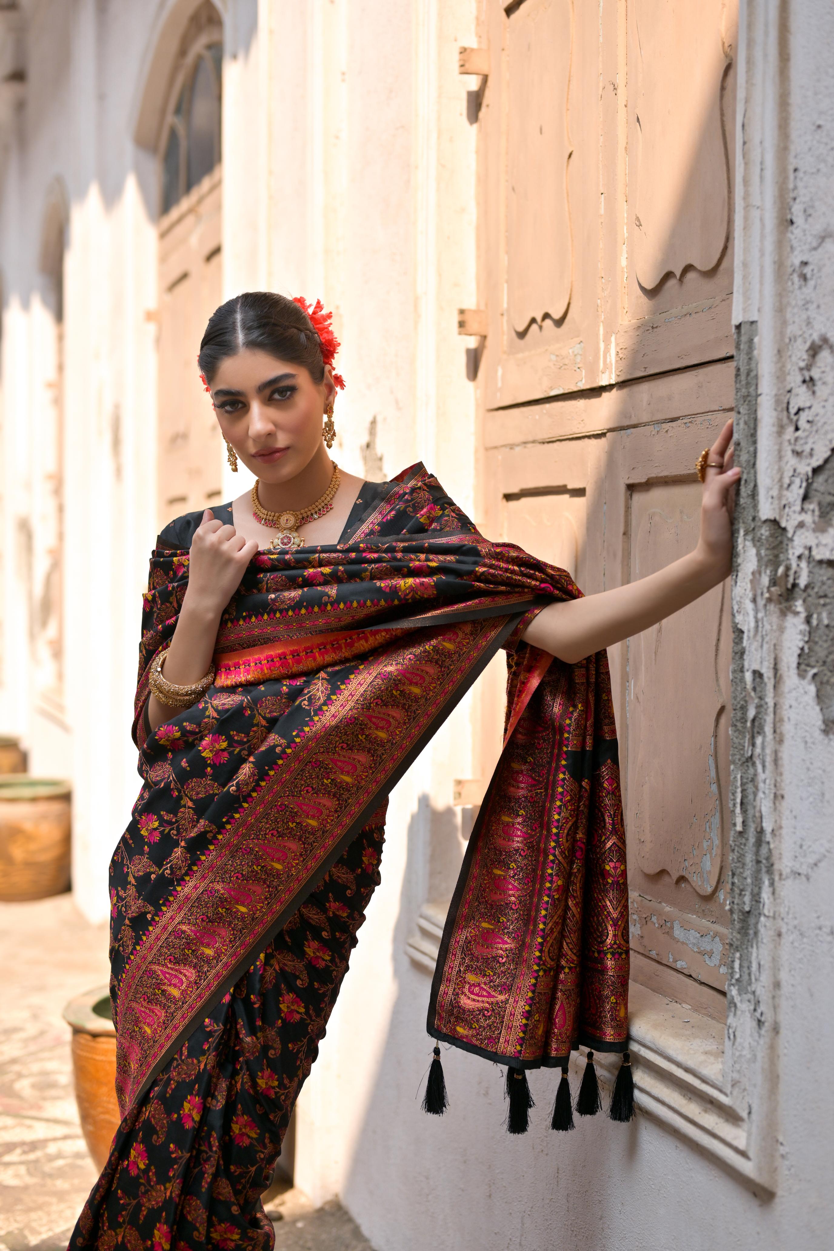 Gulnaar Poweloom Silk (A) Ready To Wear Pocket Saree