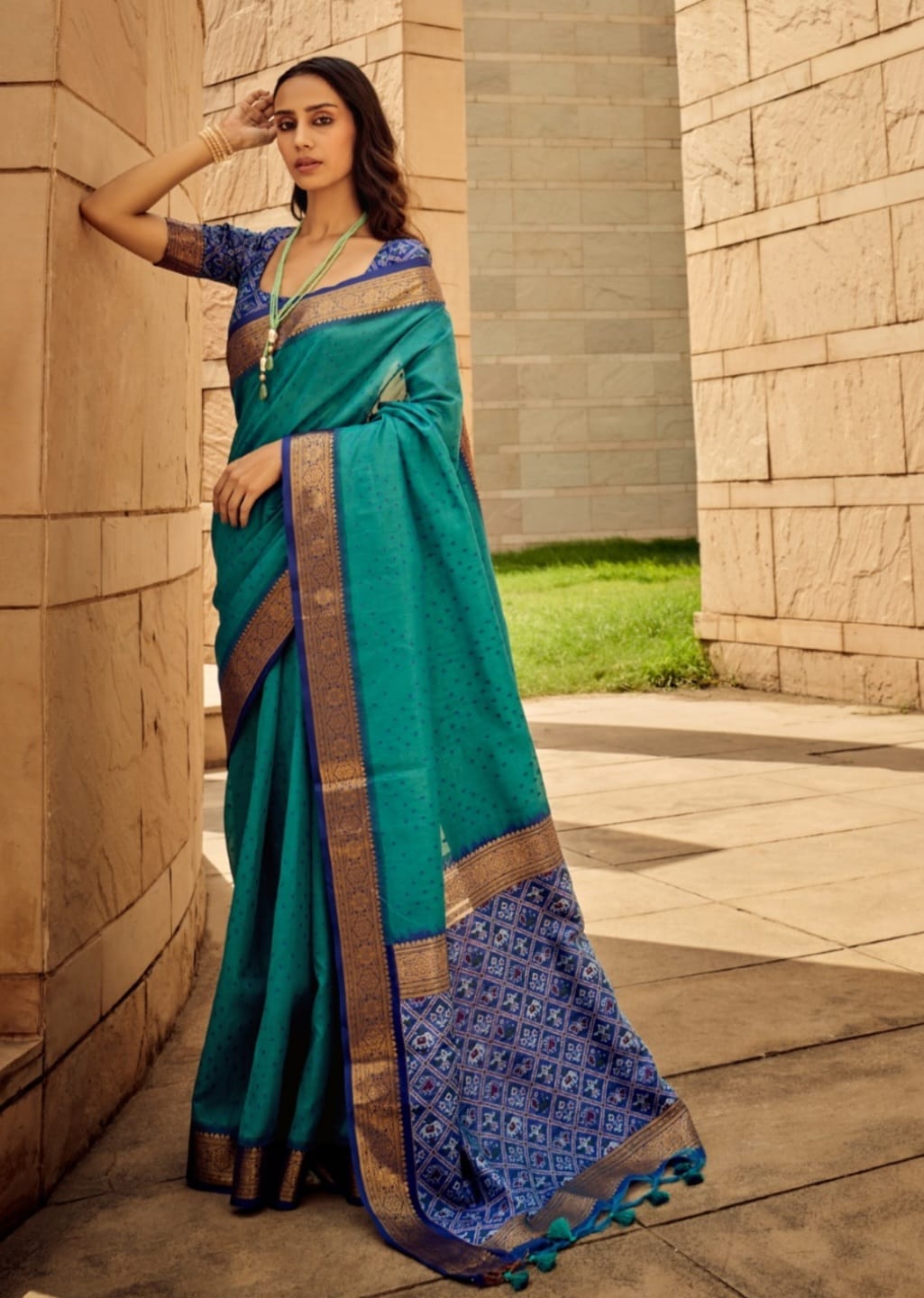 Loomed Legacy Narachi Silk Ready To Wear Pocket Saree