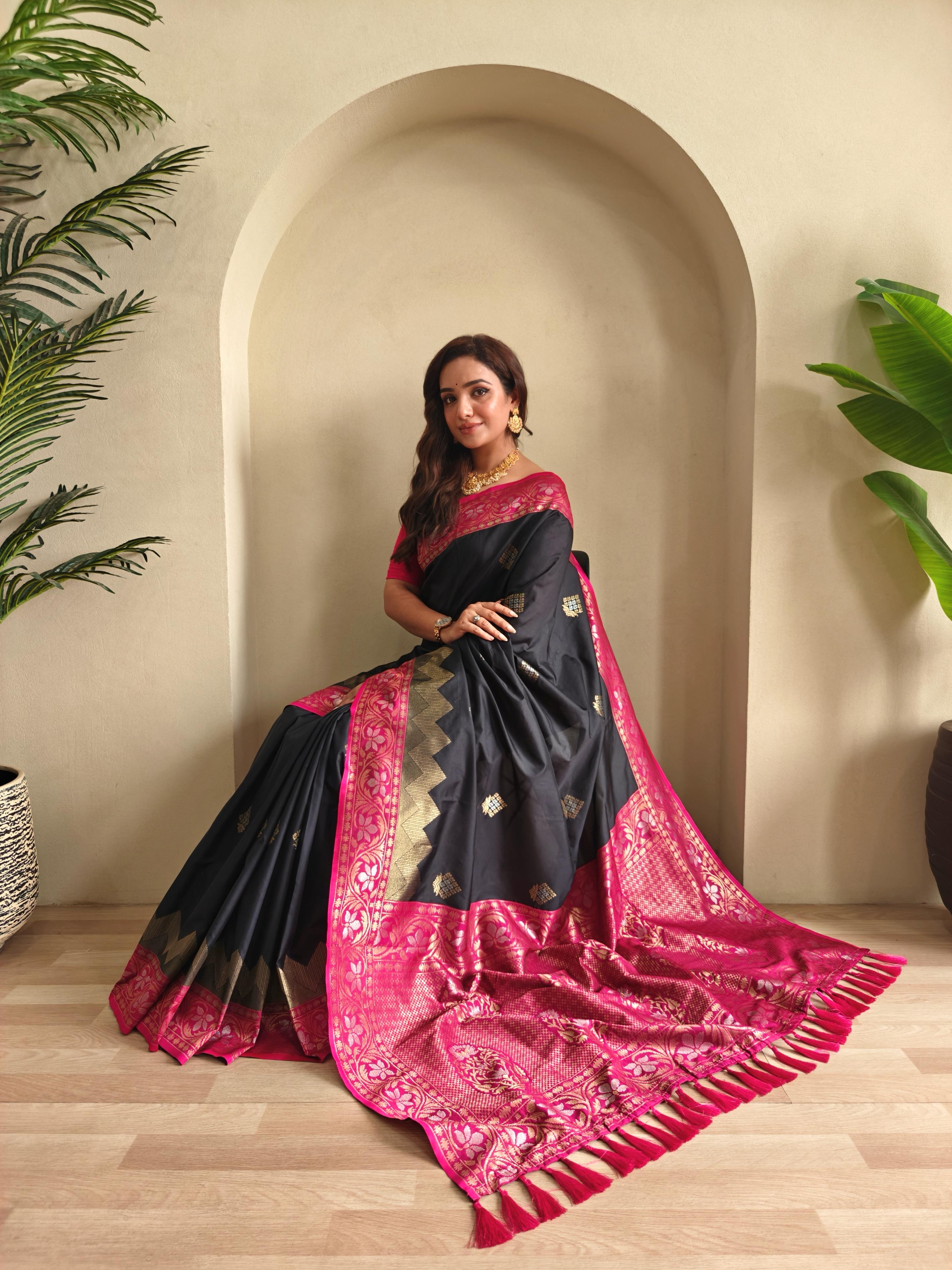 Dvirupa – Dual Tone Silk Ready-to-Wear Pocket Saree