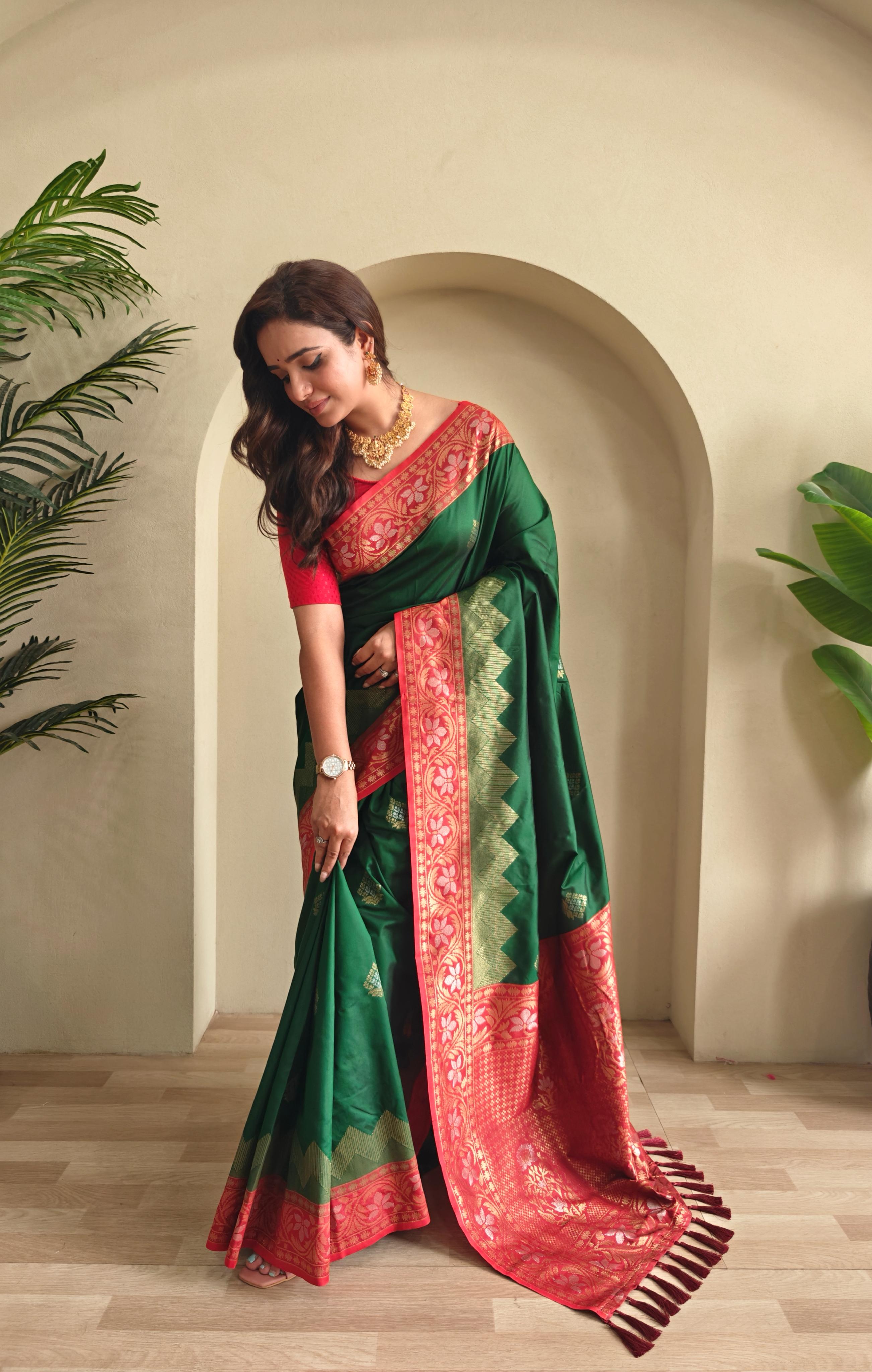 Dyutika – Dual Tone Silk Ready-to-Wear Pocket Saree