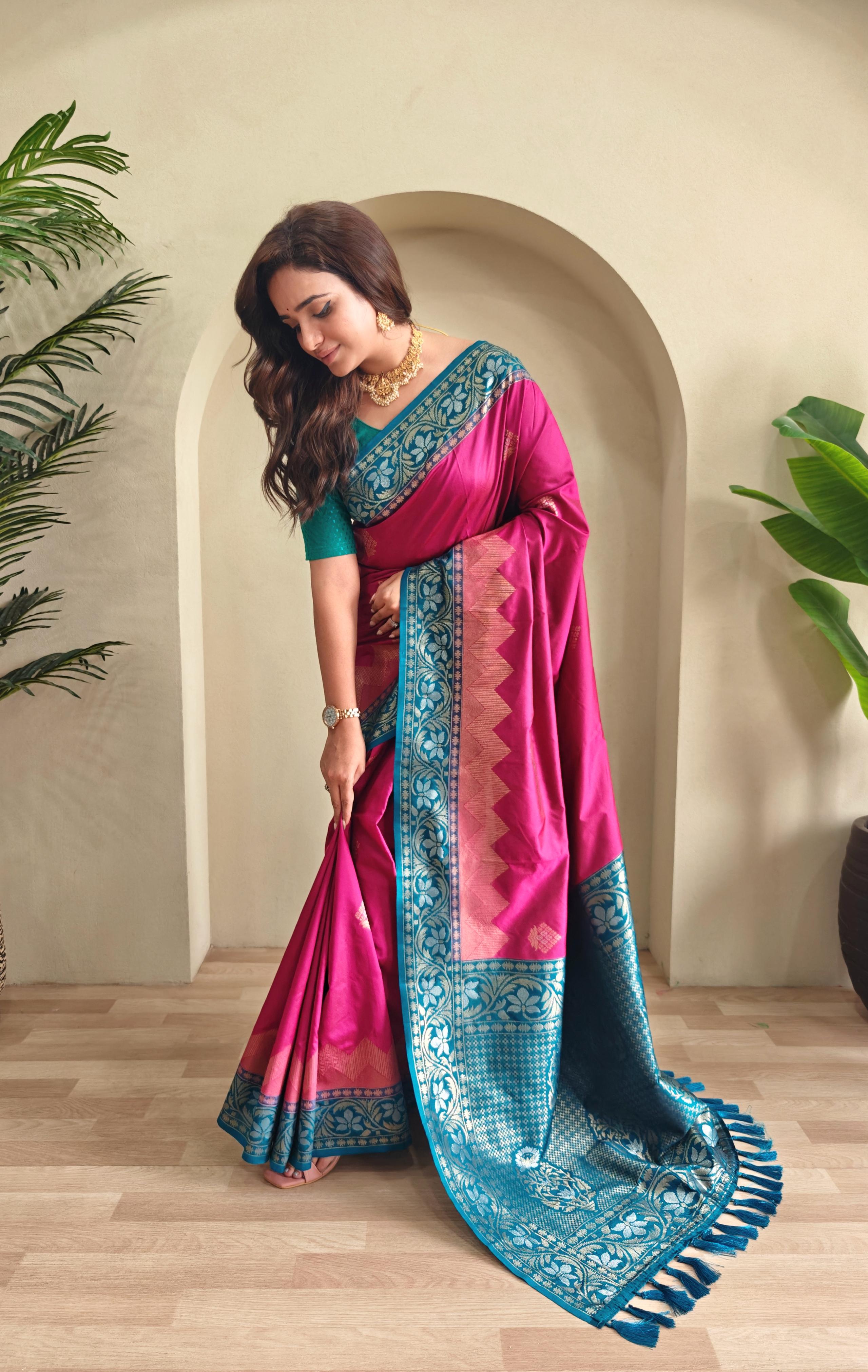 Dyutika – Dual Tone Silk Ready-to-Wear Pocket Saree