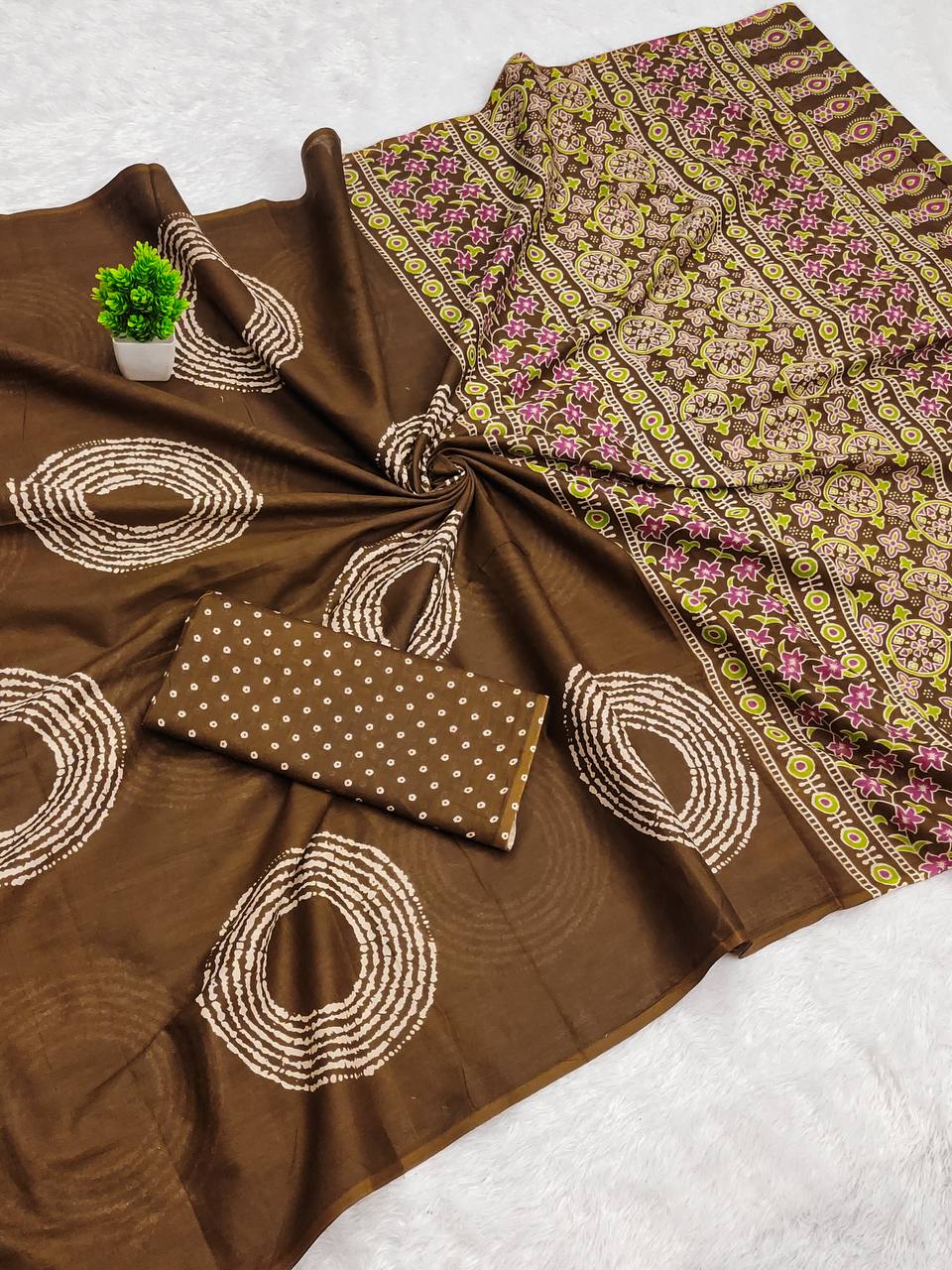 Ajrakh Bandhej Mulmul Cotton (A) Ready To Wear Pocket Saree