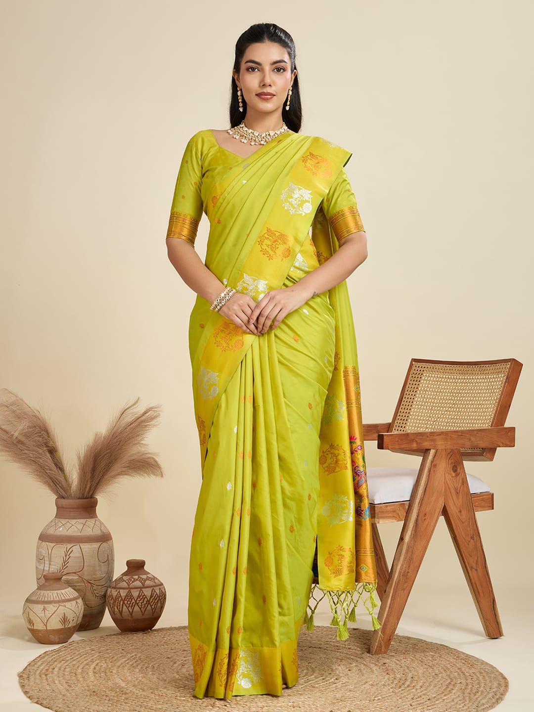 Utsav Aura (G) Ready To Wear Pocket Saree