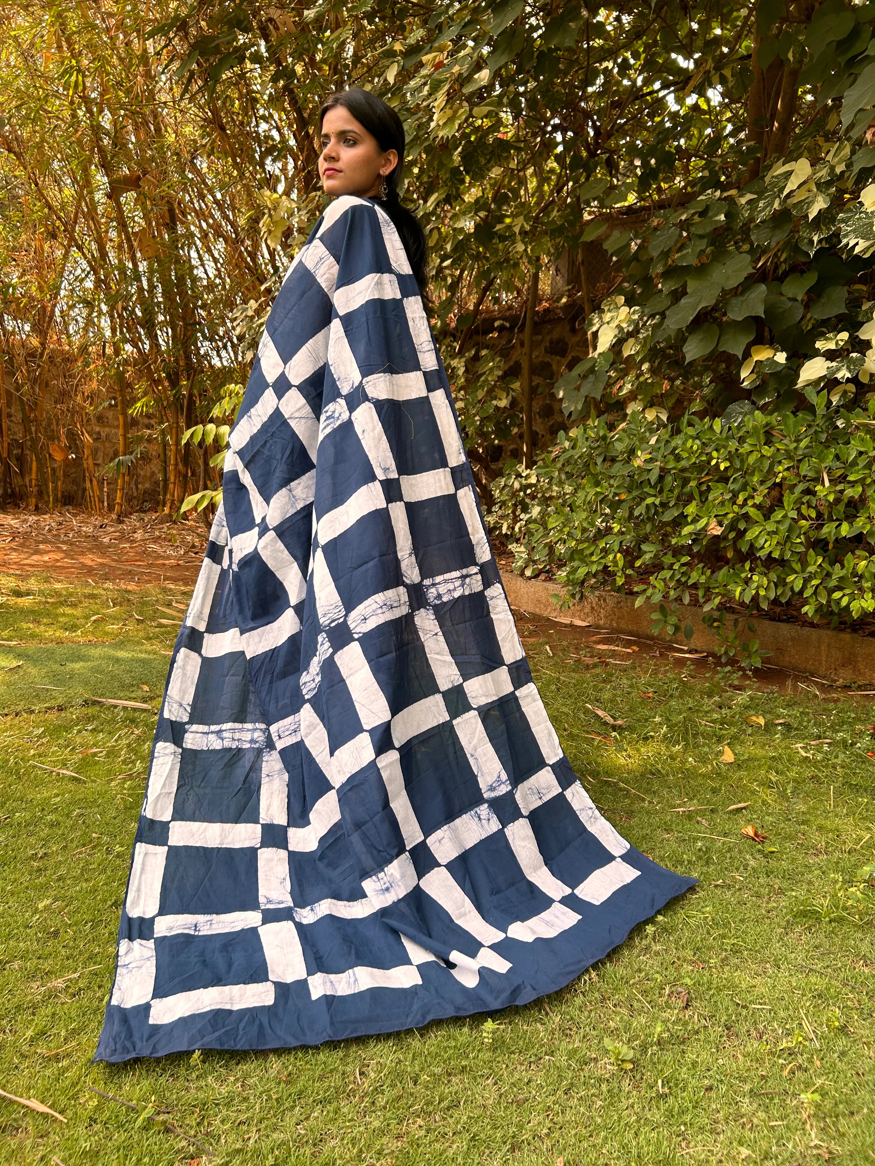 Navy Grid Mul Cotton Ready To Wear Pocket Saree