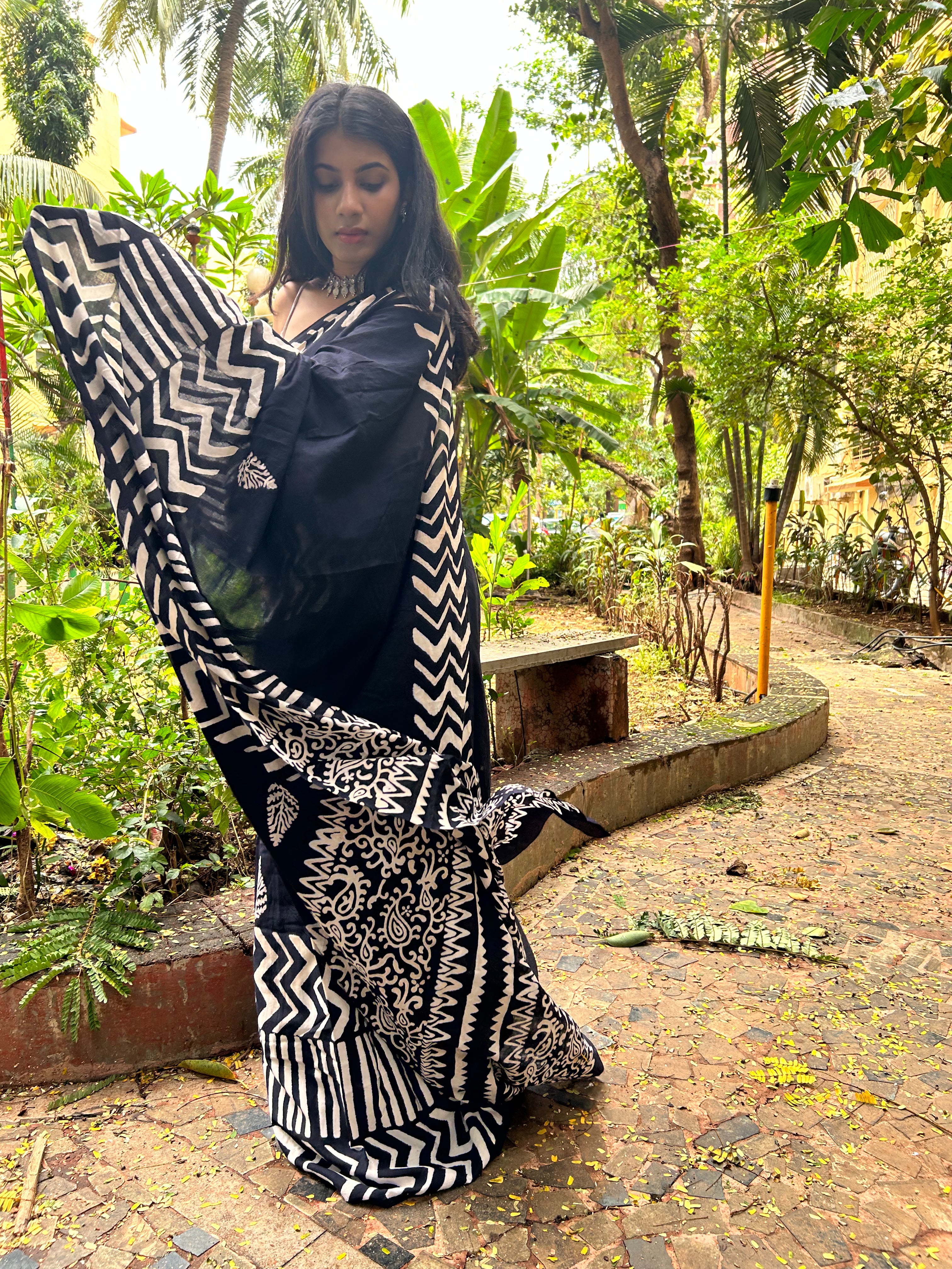 Boho Ready To Wear Pocket Saree