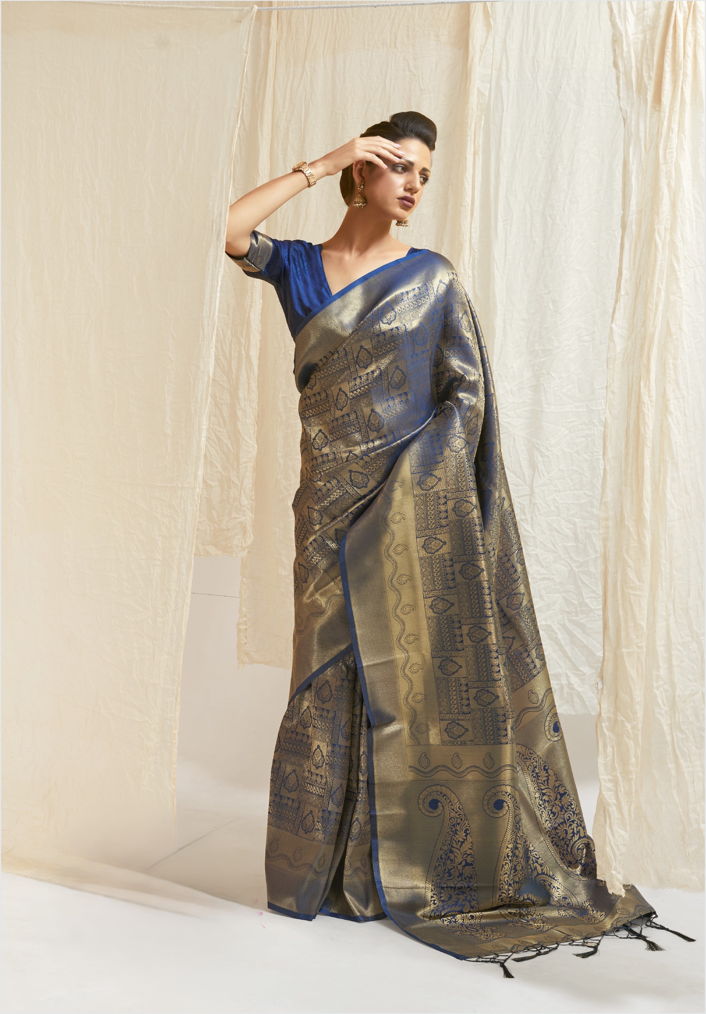 Kumbhi Royal Blue Silk Ready To Wear Pocket Saree