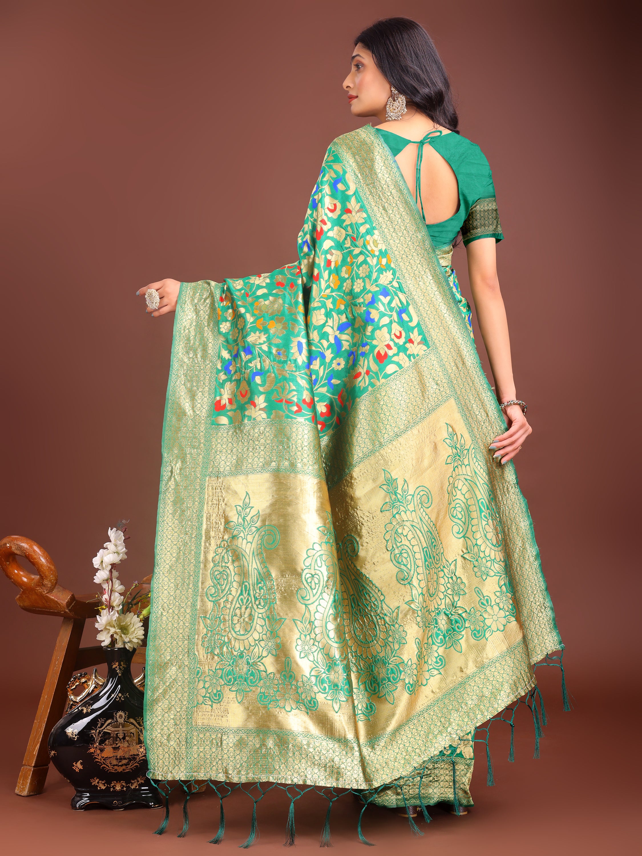 Ornate Bloom (A) Ready To Wear Pocket Saree