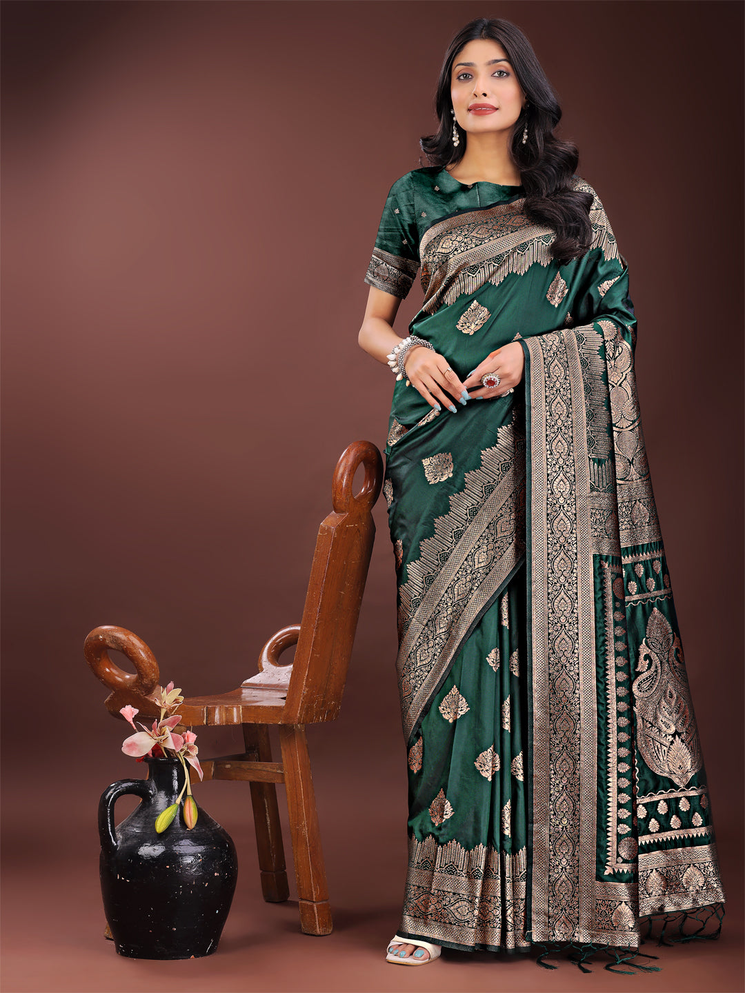 Regalia Silk Green Ready To Wear Pocket Saree