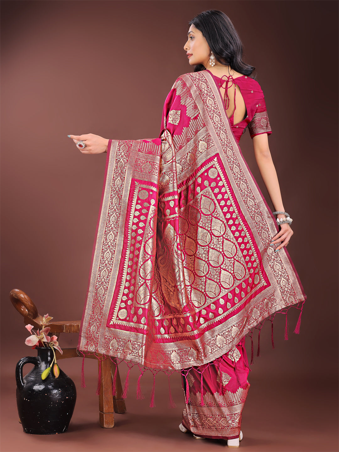 Regalia Silk Magenta Ready To Wear Pocket Saree