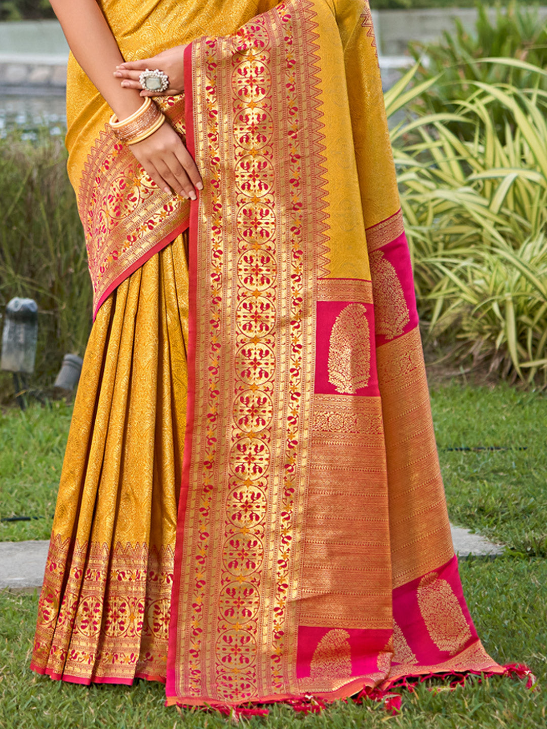 Sunlit Grace Banarasi Silk Ready To Wear Pocket Saree