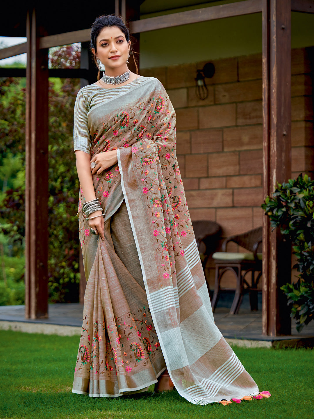 Floral Drift Linen (B) Ready To Wear Pocket Saree