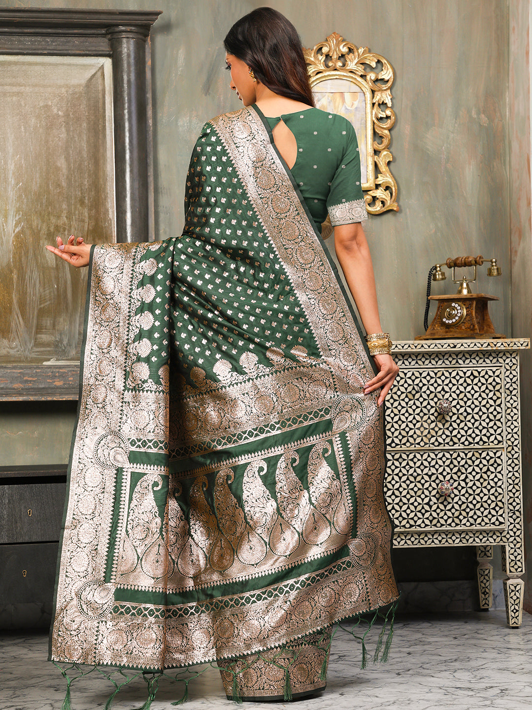 Silk Majesty Green Ready To Wear Pocket Saree