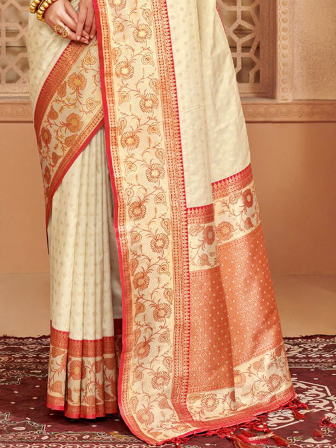 Utsav Glow Off White Ready To Wear Pocket Saree