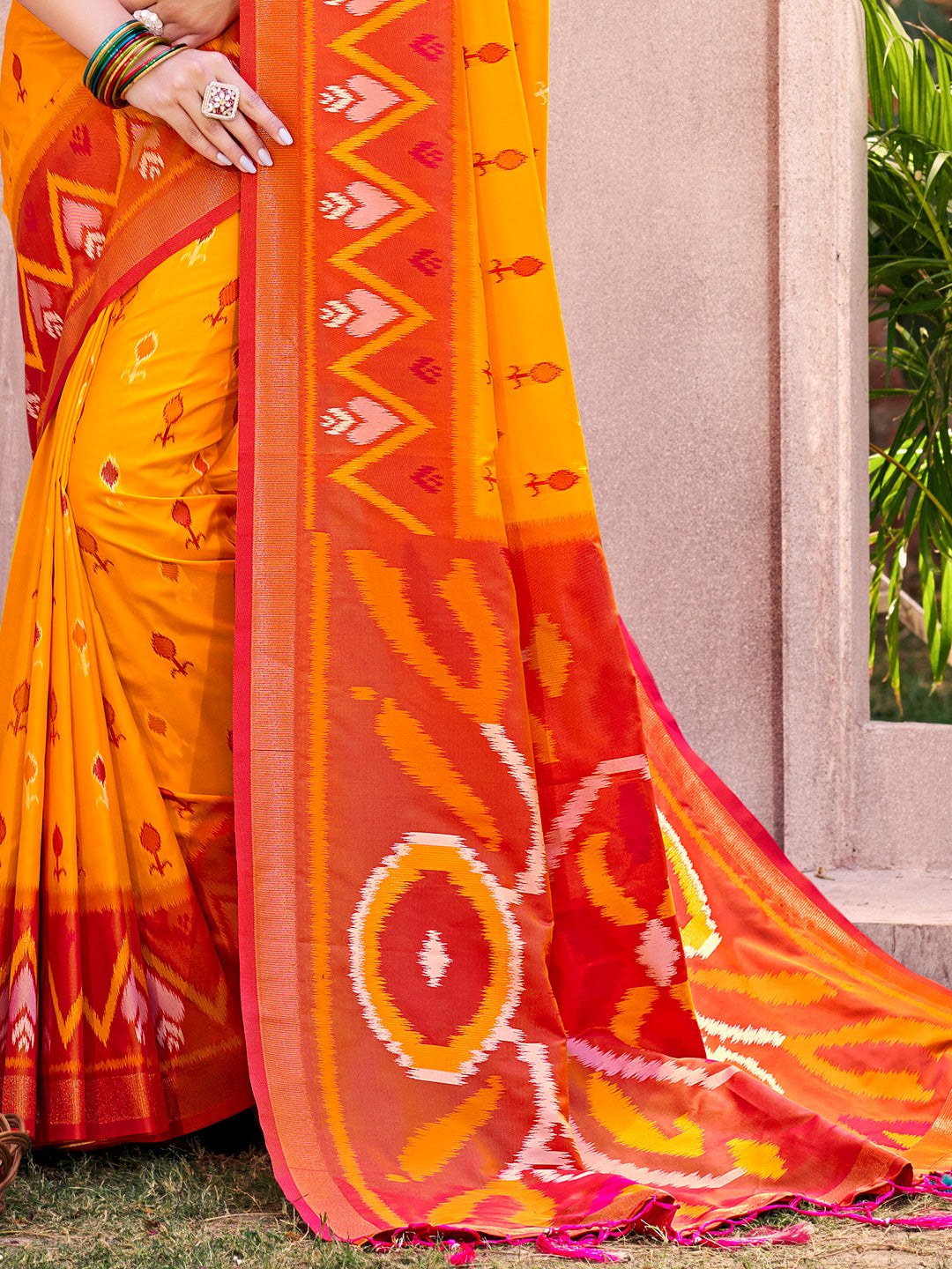 Ikat Reverie Powerloom Silk (A) Ready To Wear Pocket Saree