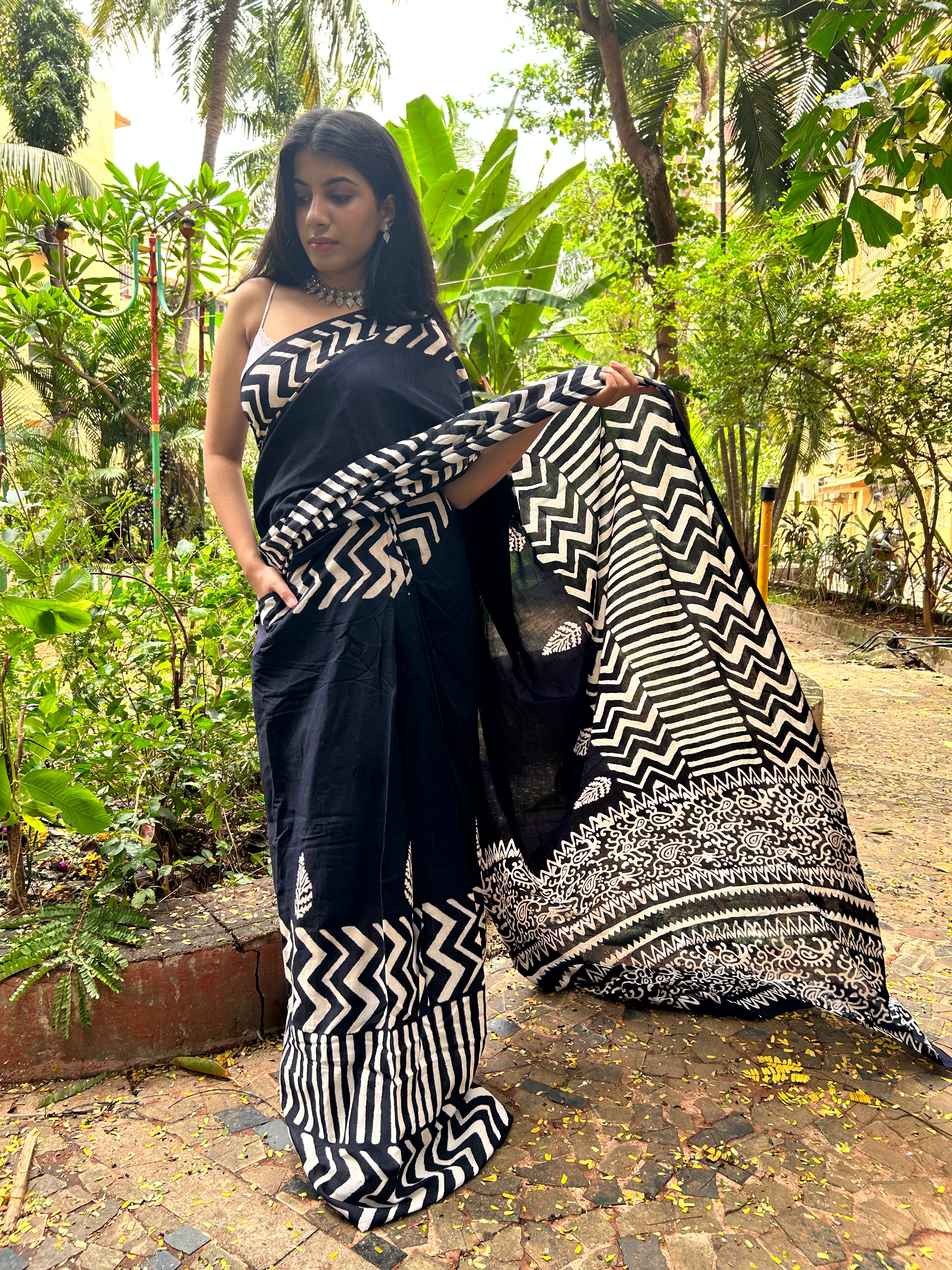 Boho Ready To Wear Pocket Saree