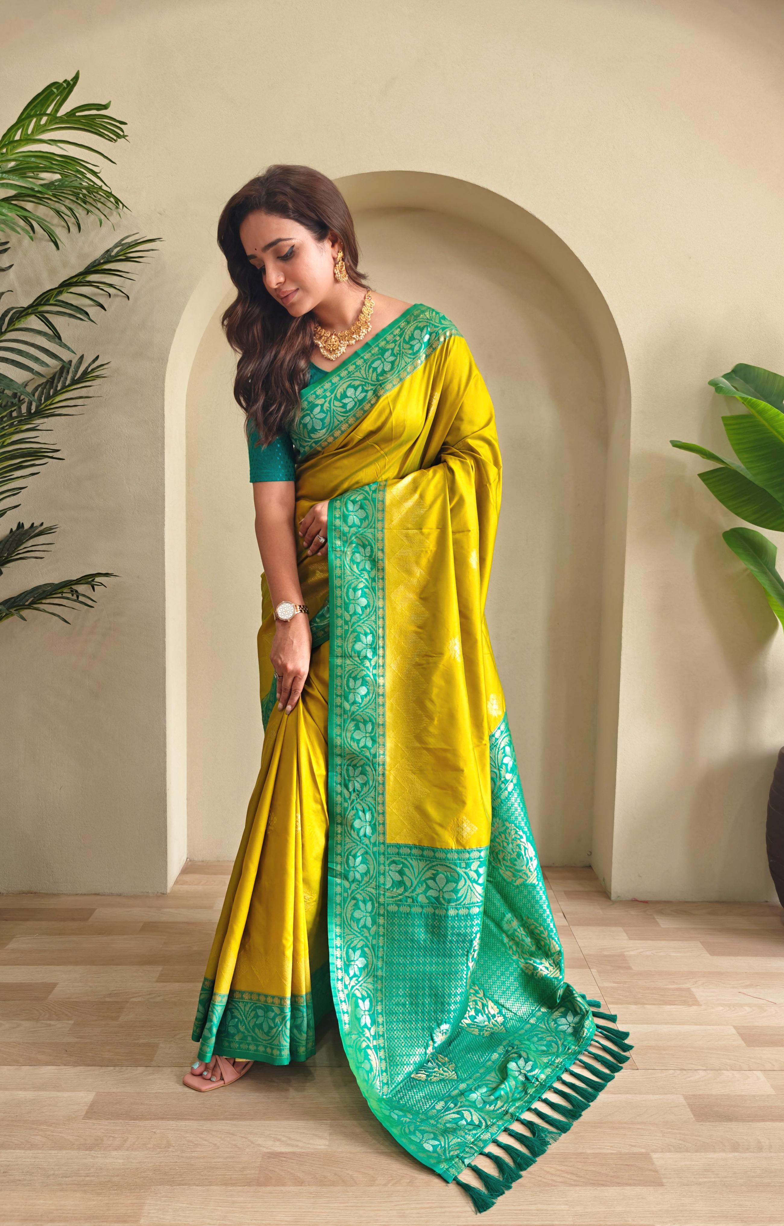 Shade & Shine Dual Tone Silk Ready To Wear Pocket Saree