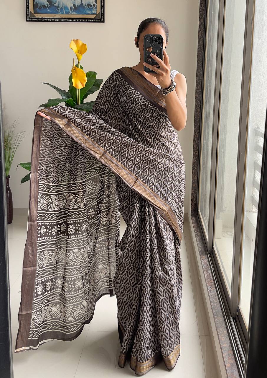 Mulmul Cotton (Brown) Bandhani Printed Ready To Wear Pocket Saree