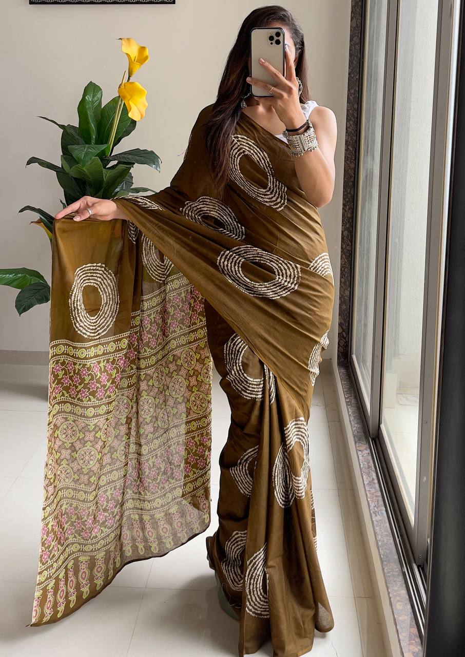 Ajrakh Bandhej Mulmul Cotton (A) Ready To Wear Pocket Saree