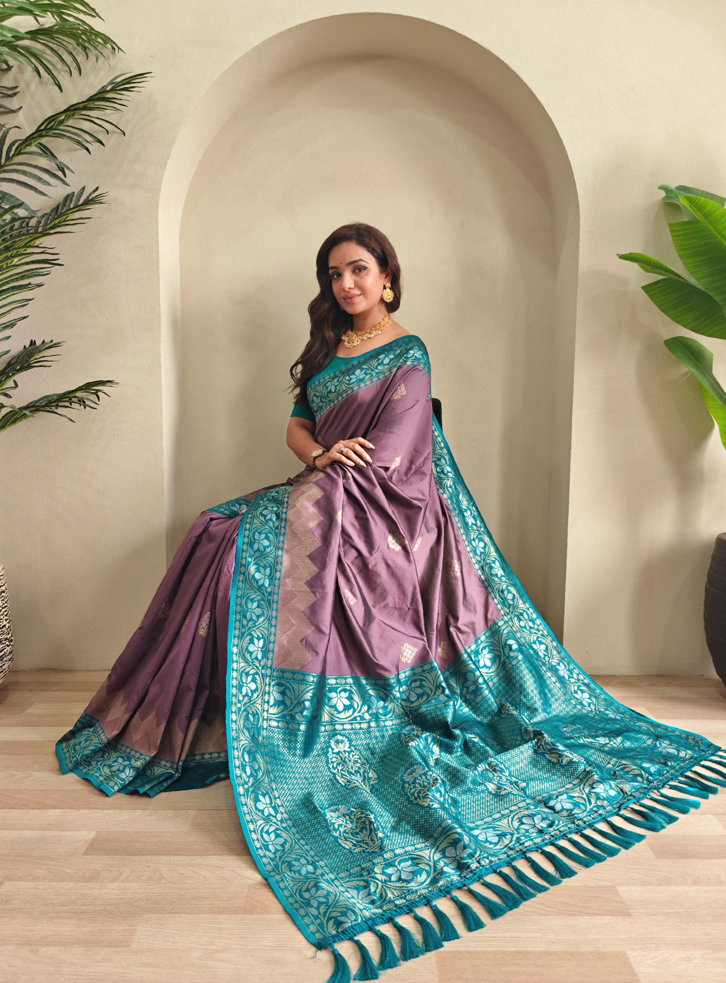 Dvitara Dual Tone Silk Ready To Wear Pocket Saree