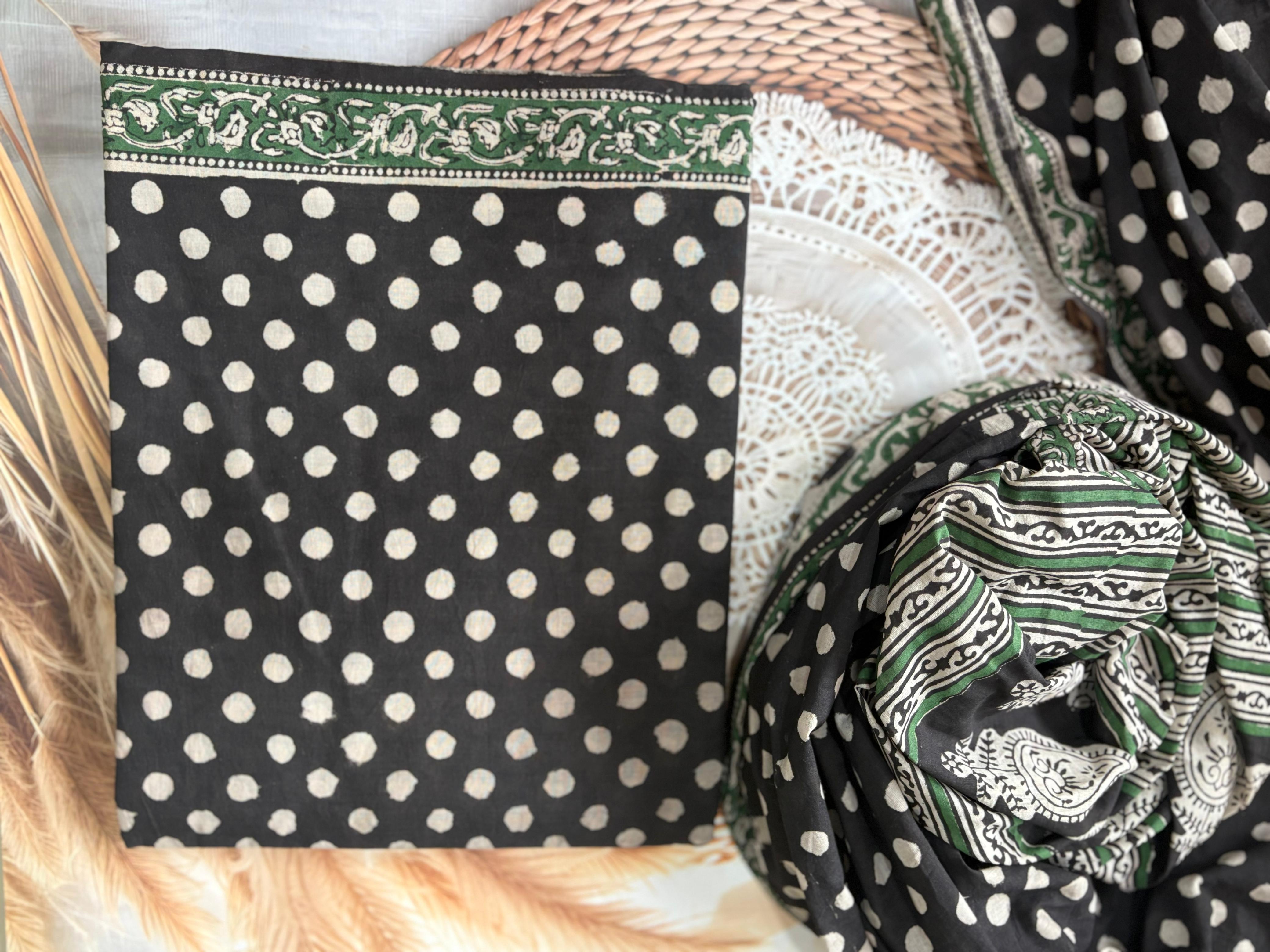 Retro Charm Mul Cotton Ready To Wear Pocket Saree