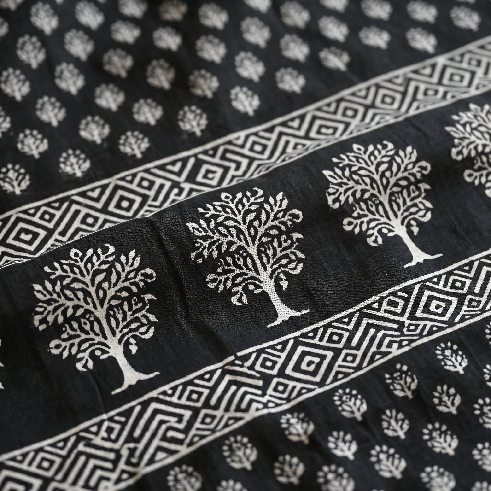 Black Veil Mul Cotton Ready To Wear Pocket Saree