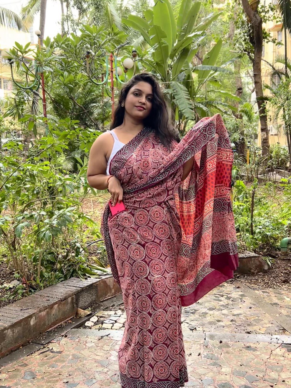 Floral Embrace Mul Cotton Hand Block Printed Ready-to-wear Pocket Saree - Aseem Shakti