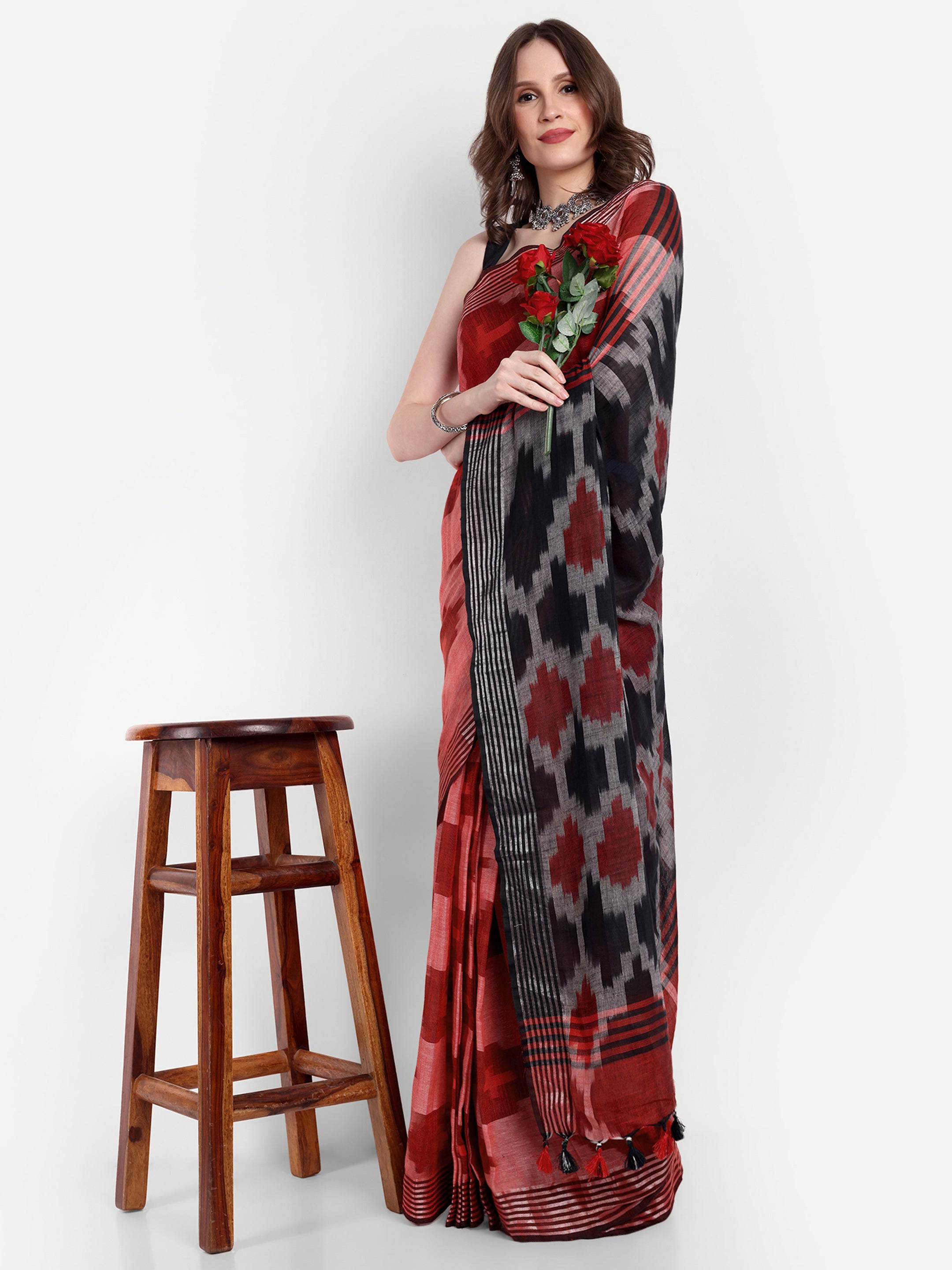 Scarlet Veil Ikat Cotton Ready To Wear Pocket Saree